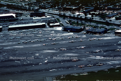 tarmac, terminal, Sacramento Executive Airport, buildings