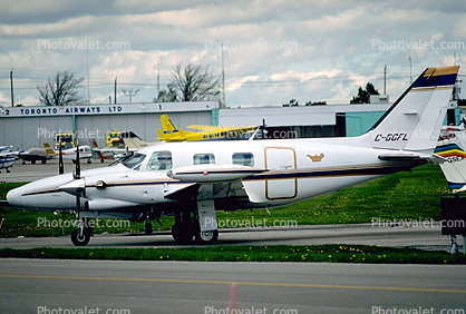 C-GGFL, Piper PA-31T Cheyenne
