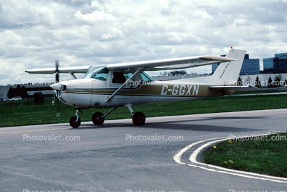 C-GGXN, Cessna 150L, Buttonville Airfield