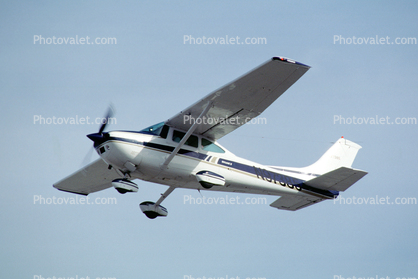 Cessna 172P Skylane, N97835
