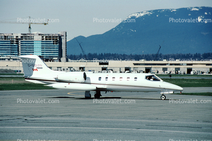 C-GDJH, Learjet-35, Canadian Global Air Ambulance Winnipeg
