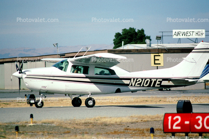 N210TE, Cessna T210L