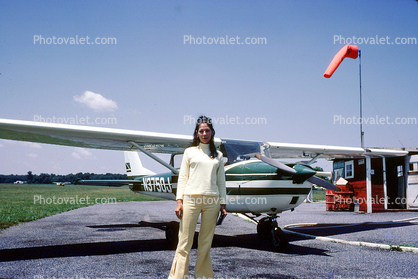 N3750J, Cessna 150G, Windsock