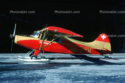 HB-ETN, ski plane, Maule M-4-210 Rocket
