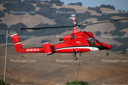 N161KA, Kaman K-Max, Medium lift helicopter, Helicopter Base for the Sonoma County Fires of October 2017