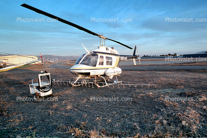 N90146, Bell 206B JetRanger, Crop duster, Salinas