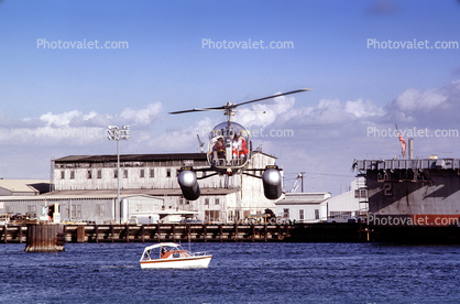 Santa Claus Delivering Presents, N9763Z, Bell 47G-2, San Pedro Harbor, docks, 1978, 1970s