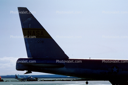 008, B-52B tailplane, mothership
