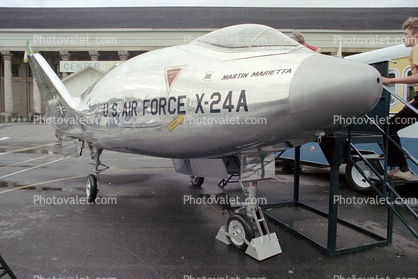 X-24A lifting body, USAF, Glider