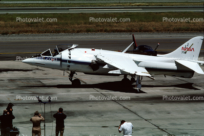 N719NA, AV-8C Harrier, NASA, 719