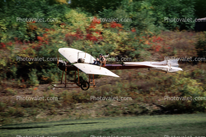 monoplane landing, Airborne, Flight, Flying 