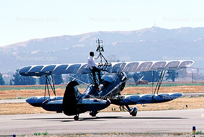 Waco JMF-7l, Wing Walker, Wingwalker