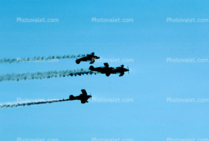 flying upside-down, Formation Biplane Flight