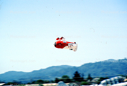 NR2101, Gee Bee R-2, Upside-Down, airborne