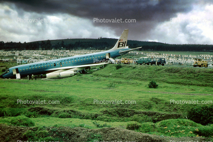Braniff Runway Overrun Accident, N1804, Douglas DC-8-62, Quito, April 23 1968