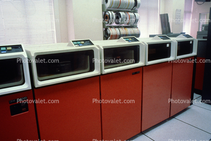 IBM 3340 Direct Access Storage Facility, Winchester, Mainframe Computer, 16 February 1984, 1980s