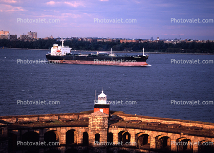 Fort Wadsworth Lighthouse, Verrazano Narrows Bridge, Staten Island, New York City, East Coast, Eastern Seaboard, Atlantic Ocean