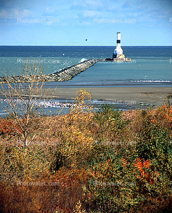 Conneaut West Breakwater Lighthouse, Ohio, Lake Erie, Great Lakes