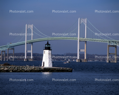 Newport Harbor Lighthouse (Goat Island), Pell Bridge, Rhode Island, Atlantic Ocean, East Coast, Eastern Seaboard, Narragansett Bay, Harbor