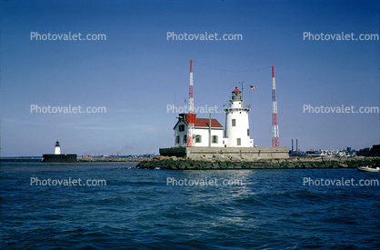 Cleveland Harbor West Pierhead Lighthouse, Lake Erie, Great Lakes, Ohio, Harbor
