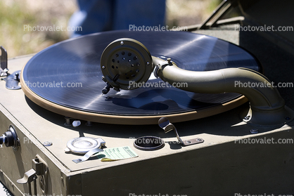 Mechanical Field Phonograph, Model 9C, Porselec, Pacific Sound Equipment Company, Record Player, 1940s