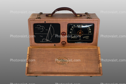Universal 6G601, Wavemagnet Antenna, Portable Radio, 1942