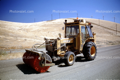 Street Cleaning, Cleaner, Rotary Brush, Wheeled Tractor