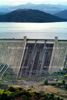 Shasta Lake Dam