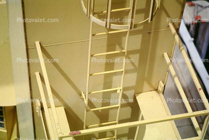 Gantry Crane, Wells Dam, ladder