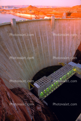 Glen Canyon Dam, concrete arch-gravity dam, Page Arizona