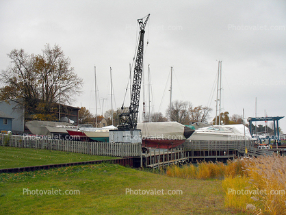 East Coast Dockyards, Getting ready for winter, Crane