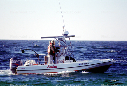 Zantari, Yamaha Outboard Motor, research vessel