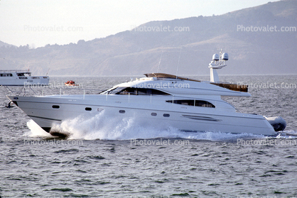 Yacht, motorboat, wake, Angel Island