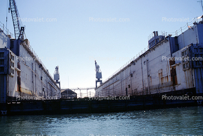 Floating Drydock, Cranes
