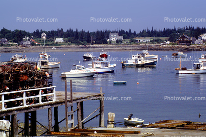 Docks, Harbor, homes, houses, lobster boats