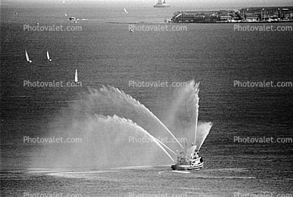 fireboat, Spraying Water