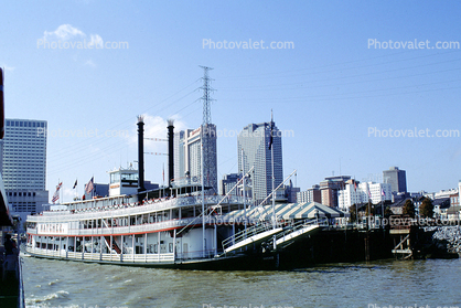 Dock, Paddleboat Natchez, Mississippi River, New Orleans