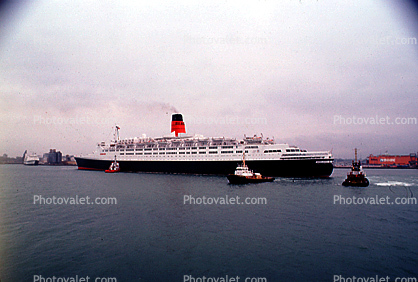 Cunard Steamship, Cruise Ship, Tugboats, Southhampton, England, towboat