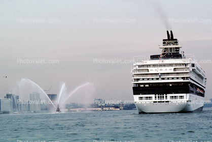 New York City, Mercury, Celebrity Cruises, Cruiseship, Fireboat Spraying Water for Mercury, IMO: 9106302