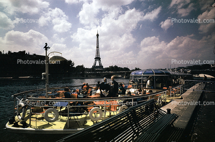 River Seine, Sightseeing Boat