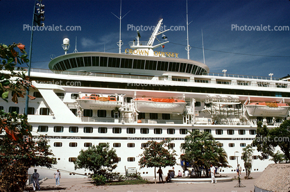 Crown Odyssey, Dock, Puerto Vallarta, IMO: 8506294