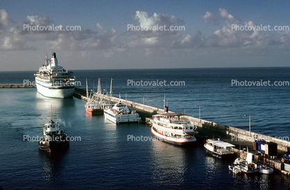 Bridgetown Harbor, Docks, Cruise Ship, tugboat, harbour