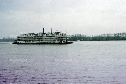 Mississippi Queen, riverboat, IMO 8643066