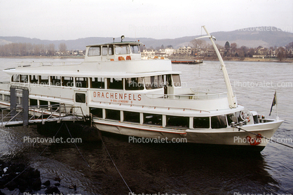 Drachenfels, dock, Ferry, Ferryboat, (Rhein), Rhine River, N-Dollendorf, 1986, 1980s