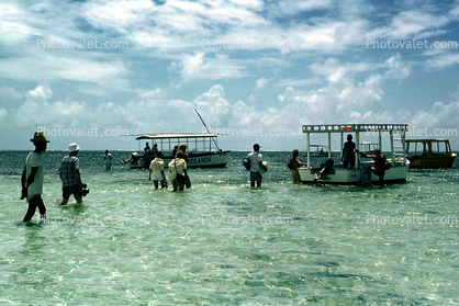 Coral Reef, boats, 1986, 1980s