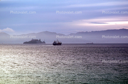 VC Lines, San Francisco Bay, California, Golden Gate Bridge