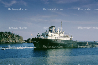 Northern Venture, Bulk Carrier, Ore Boat leaving Taconite Harbor, October 1965, 1960s