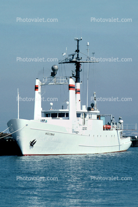 Wecoma, Oceanographic research ship, Dock, Harbor