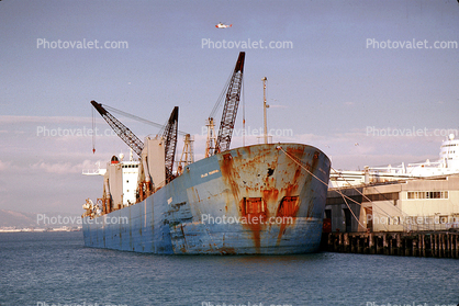Calrice Transport, Bulk Carrier, IMO: 7391123, Crane, Dock, Harbor