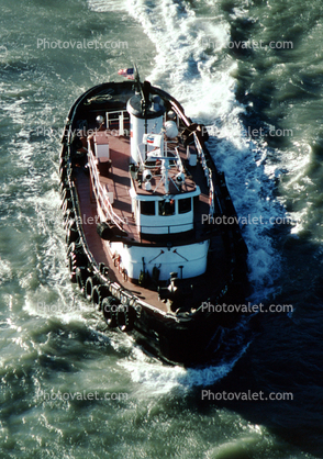 Standard No2 Chevron tug boat, Water, waves